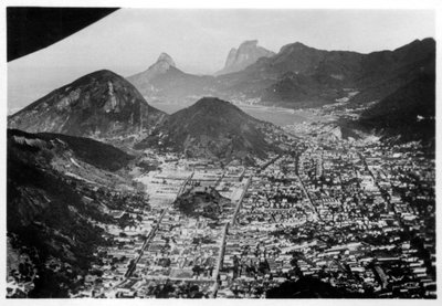 Flygfoto över Rio de Janeiro, Brasilien, från en zeppelinare, 1930 1933 av Unbekannt