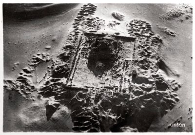 Flygfoto över arkeologiska utgrävningar nära Saqqara, Egypten, 1931 1933 av Unbekannt