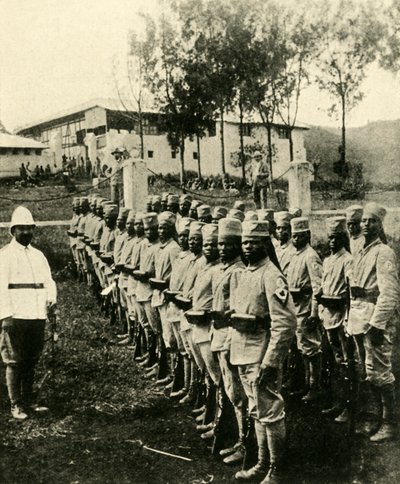 Afrikanska soldater som kämpar för Tyskland, första världskriget, 1914, c1920. av Unbekannt