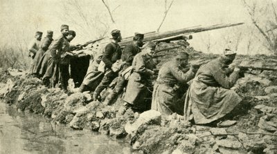 Efter regnen: Serbiskt infanteri...under översvämningarna, första världskriget, c1915, c1920. av Unbekannt