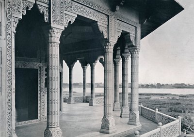 Agra. Balkong av Jasmine Tower, c1910. av Unbekannt