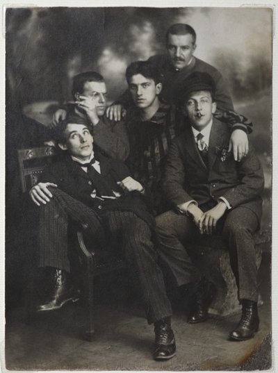 Alexey Kruchenykh, David Burlyuk, Vladimir Mayakovsky, Nikolai Burlyuk och Benedict Livshits, 1913. av Unbekannt