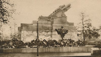 Ett tillägg till Londons monument: The Royal Regiment of Artillery Memorial, c1935. av Unbekannt