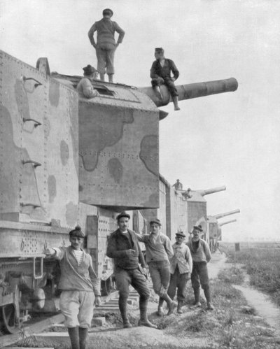 Ett bepansrat tågbatteri, 1918 av Unbekannt