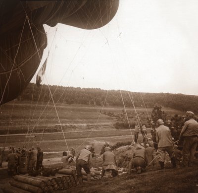 Barrageballong, Genicourt, norra Frankrike, c1914-c1918 av Unbekannt