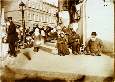 Tiggare framför Valaam-klostret, Moskva, Ryssland, 1907 av Unbekannt