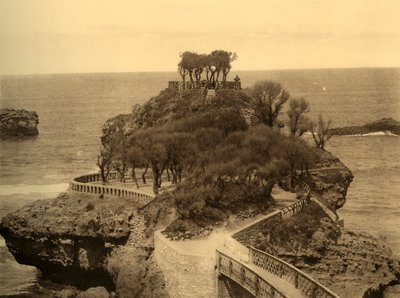 Biarritz - The Rock of Basta, c1930. av Unbekannt