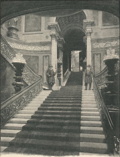 Buckingham Palace: The Grand Staircase, 1886 av Unbekannt