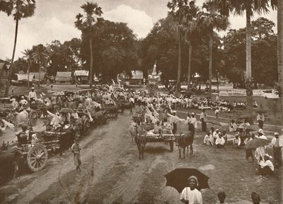 Burmesisk begravning. - Procession av vagnar med erbjudanden, 1900. av Unbekannt