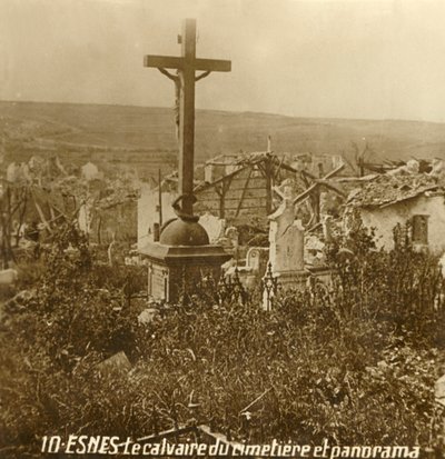 Golgata på kyrkogården i Esnes, norra Frankrike, c1914-c1918 av Unbekannt