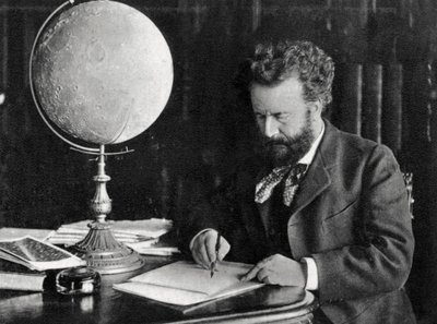 Camille Flammarion, fransk astronom och författare, 1890 av Unbekannt