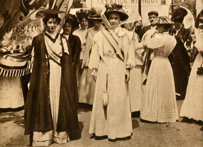 Christabel Pankhurst och Emmeline Pethick-Lawrence, Hyde Park, London, 21 juni 1908, 1933. av Unbekannt