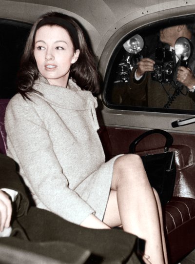 Christine Keeler anländer till Old Bailey, London, 1963 av Unbekannt