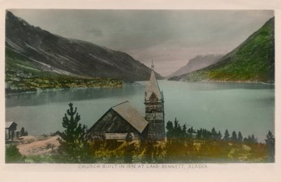 Kyrka byggd 1898 vid Lake Bennett, Alaska, c1910. av Unbekannt