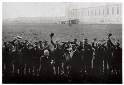 Greve Zeppelin saluterade av medlemmar av flottan av flottan av luftfartyg, Tyskland, 1914-1917 1933 av Unbekannt