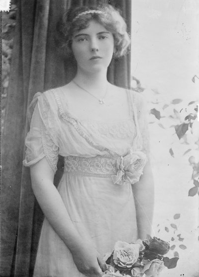 Grevinnan Anastasia Mikhailovna de Torby 1892-1977, 1914 av Unbekannt