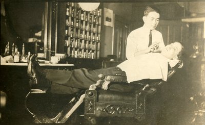Kubansk frisör, ca 1930-talet. av Unbekannt