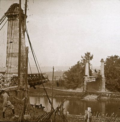 Skadad bro, Dormans, norra Frankrike, c1914-c1918 av Unbekannt
