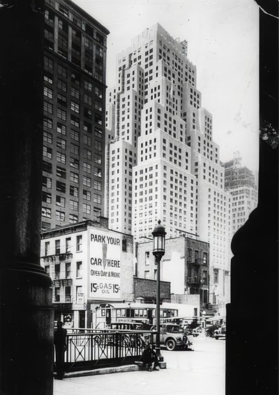 Standard Oil Companys 40 våningar höga byggnad och tullkontoret till höger. New York. Omkring 1935 av Unbekannt
