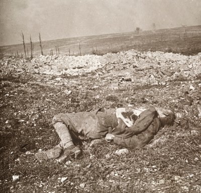 Död tysk soldat, Verdun, norra Frankrike, c1914-c1918. av Unbekannt