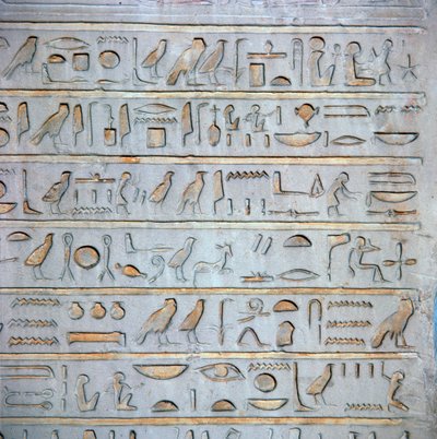 Detalj av egyptiska hieroglyfer från en gravstela av Unbekannt