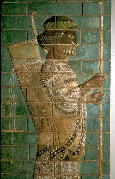 Detalj av en relief som visar en bågskytt från det persiska kungliga gardet, Palace of Darius I, Susa, c500 f.Kr. av Unbekannt