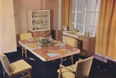 Matsalsgrupp i birds eye lönn, 1942. av Unbekannt