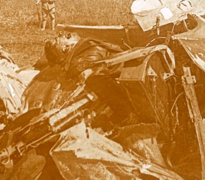 Nedskjutet tyskt plan med pilot, c1914-c1918 av Unbekannt