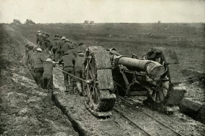 Dragning the Guns to New Advance Positions, 1919. av Unbekannt