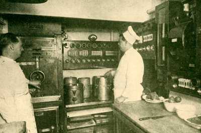 Elektriskt utrustat tågkök, London and North Eastern Railway, 1930. av Unbekannt