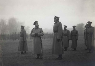 Kejsar Nicholas II och storhertig Nikolai Nikolaevich vid Baranovichi, september 1914, 1914 av Unbekannt