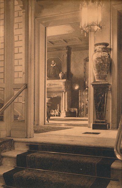 Ingång till foajén till den kubanska ambassaden i Bryssel, Belgien, 1927. av Unbekannt