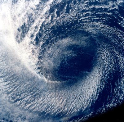 Eye of tropical storm Blanca fotograferad mellan 17 och 24 juni 1985 av Unbekannt