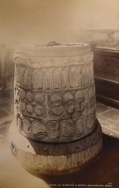 Font, St. Martins Church, Canterbury, 1929. av Unbekannt