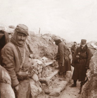 Franska soldater i skyttegravarna, Perthes, norra Frankrike, c1914-c1918 av Unbekannt