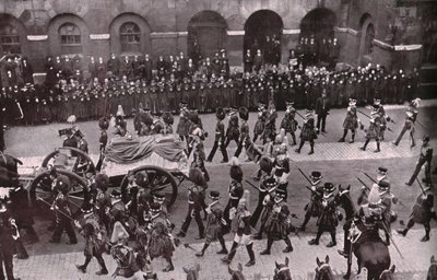 Kung Edward VII:s begravningståg, Whitehall, London, 20 maj 1910. av Unbekannt