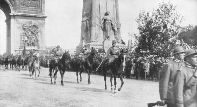 General Montuori och italienska trupper under segerparaden, Paris, Frankrike, 14 juli 1919 av Unbekannt