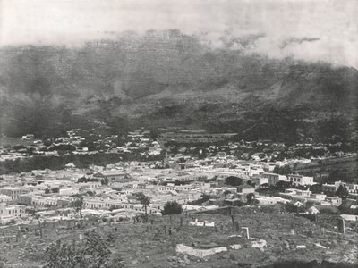 Allmän vy som visar Taffelberget krönt i ånga, Kapstaden, Sydafrika, 1895. av Unbekannt