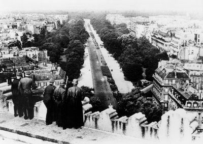 Tysk militärparad i Paris, juni 1940 av Unbekannt