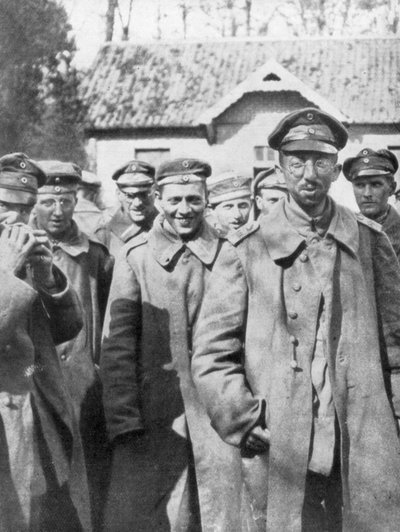 Tyska fångar tagna den 18 april 1918, Frankrike av Unbekannt