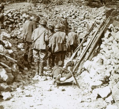 Tyska sårade, Thiaumont, Verdun, norra Frankrike, c1914-c1918 av Unbekannt