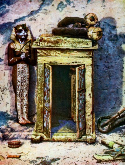 Gyllene helgedom i förkammaren till Tutankhamons grav, Egypten, 1933-1934 av Unbekannt