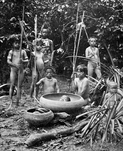 Indianer från Putumayofloden med ett halshugget huvud, Amazonia av Unbekannt