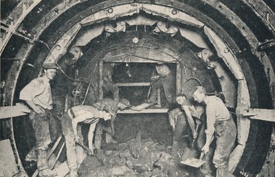 Inside a Greathead Tunneling Shield, 1926 av Unbekannt