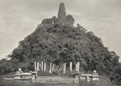 Jetavanarama Dagoba, den yngsta av de tre stora Dagobas i Anuradhapura i slutet av 300-talet e.Kr. av Unbekannt