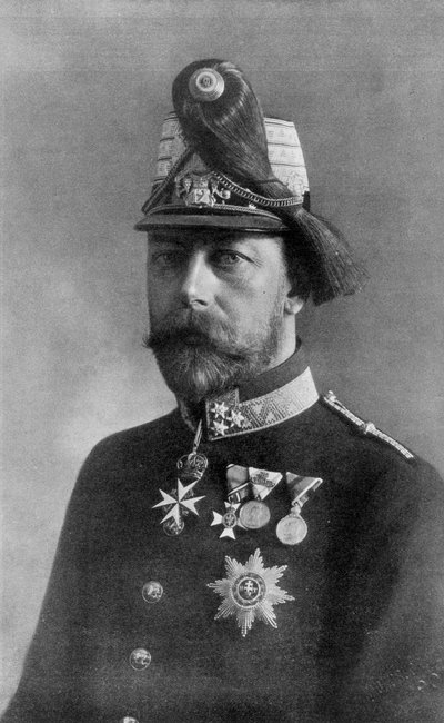 Kung Georg den femte, i österrikisk uniform, 1910 av Unbekannt