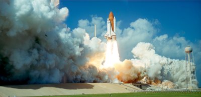 Lansering av rymdfärjan Challenger från Kennedy Space Center, Florida, USA, 1985 av Unbekannt