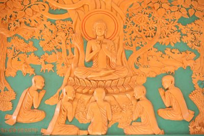 Buddhas liv. Buddha med sina 5 lärjungar i Benares Phnom Penh Kambodja av Unbekannt