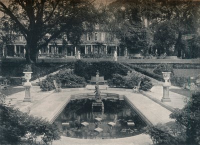 Lily Basin och West Front, The Hill, Hampstead Heath, c1900 av Unbekannt