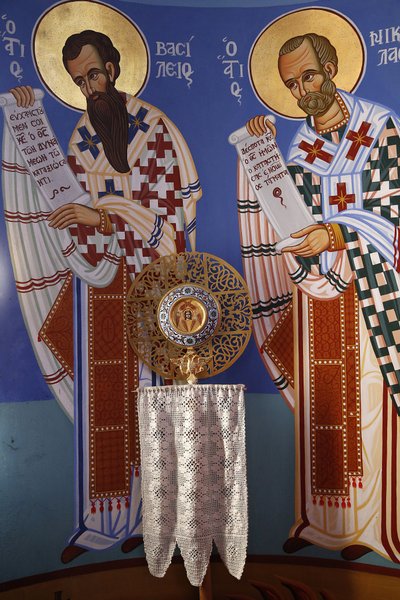 Liturgiskt föremål i helgedomen i Pedoulas ortodoxa kyrka, 20150510, Pedoulas, Cypern av Unbekannt